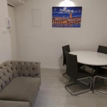 Taula Apartman *
