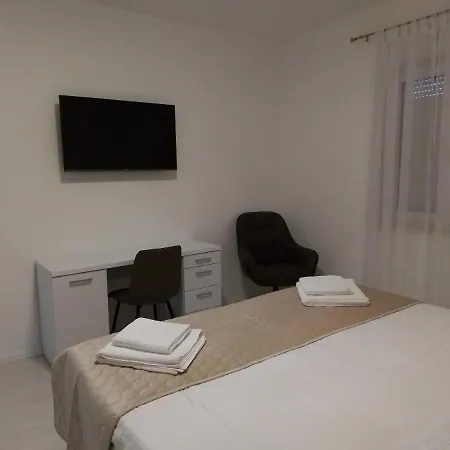 Taula アパート *